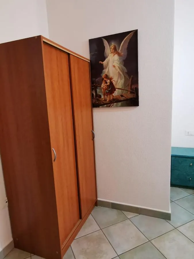 Vivere In Famiglia Hotel Orosei Italy